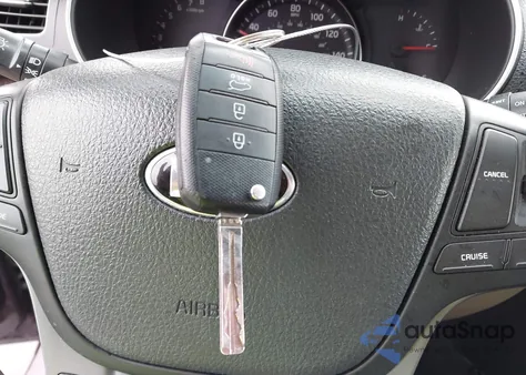 2014 Kia Sorento z USA, uszkodzony, nr VIN 5XYKT3A64EG506078